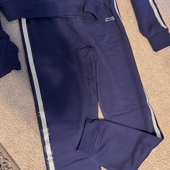 LE TIGRE TRACK SUIT - Picture 3 of 5